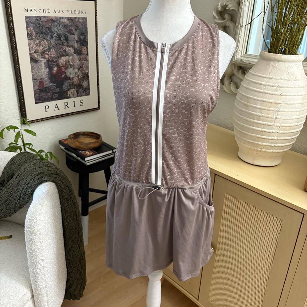 VARLEY Lagoda Tennis Dress Tan Size Medium - Picture 4 of 10